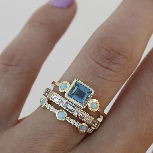 Zestaw Pierścionków z Niebieskiego Kryształu – Elegancka Vintage