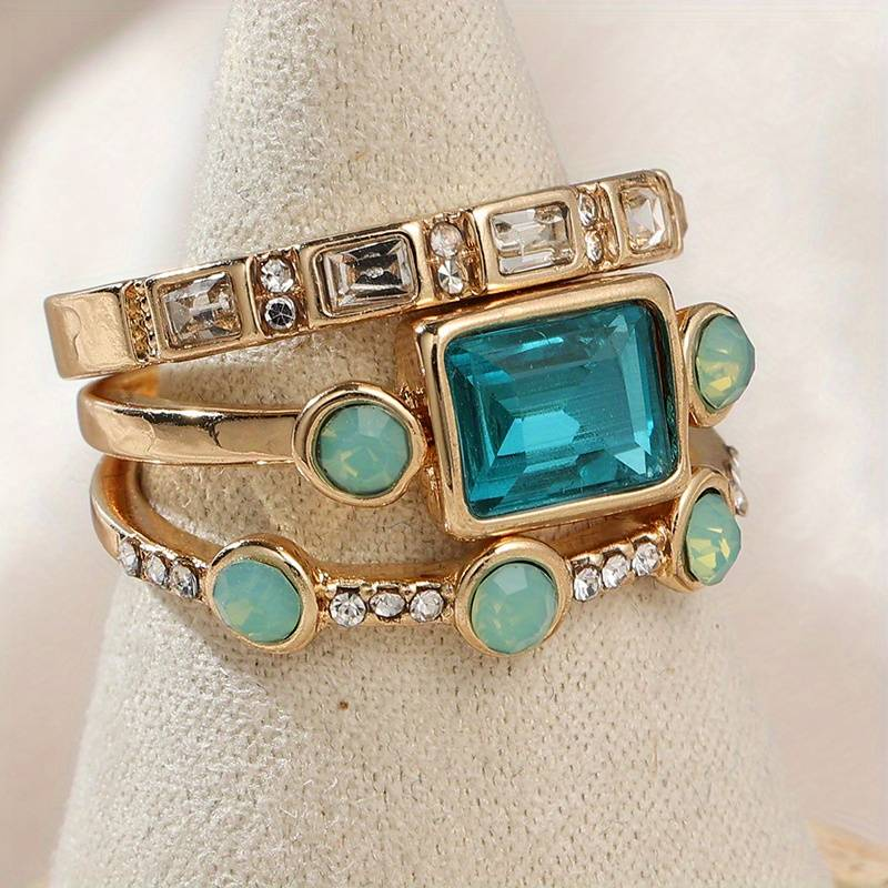 Zestaw Pierścionków z Niebieskiego Kryształu – Elegancka Vintage